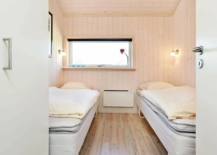 Vakantiehuis Modern In *